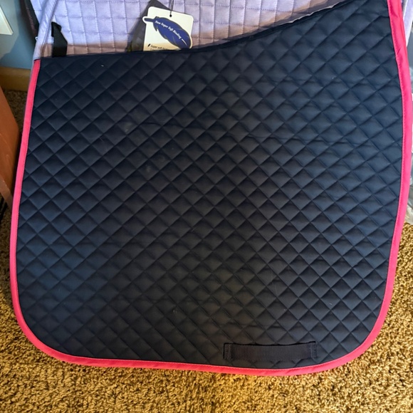 Brand new without tags breast cancer dressage saddle pad - Picture 2 of 5